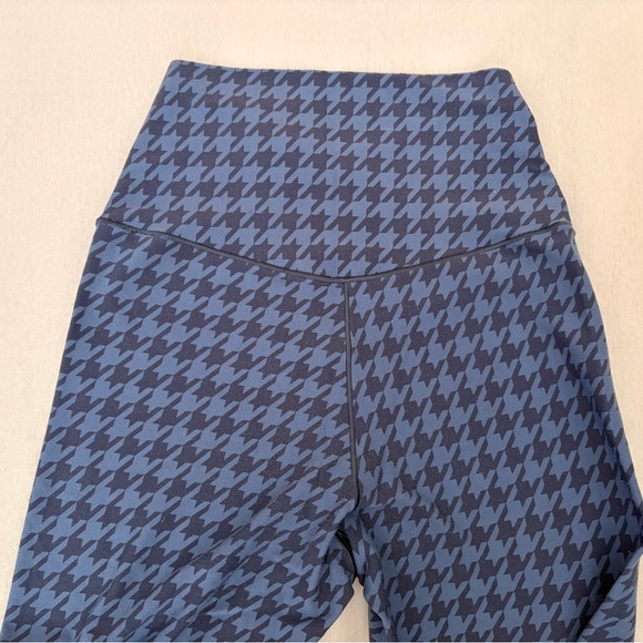 Houndstooth High-Waist Active Leggings - Aerie - Picture 2 of 4